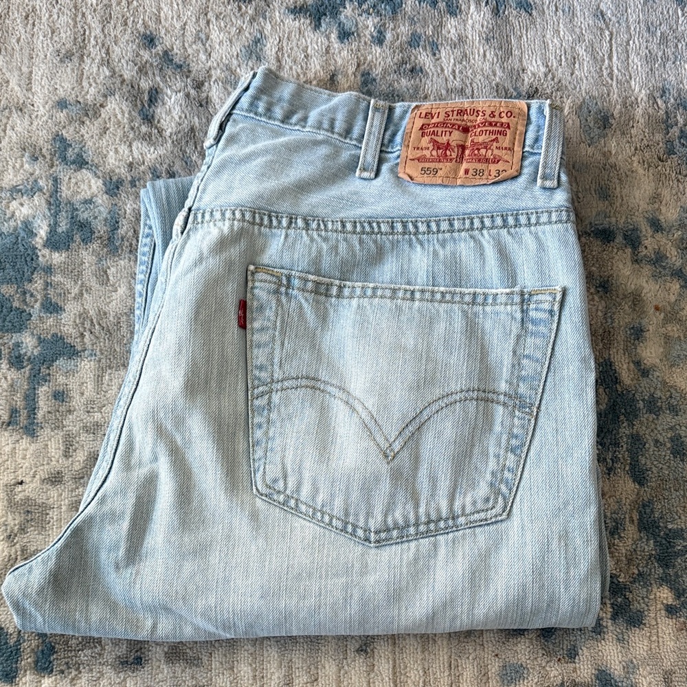 Levi's Classic Light Blue Straight Jeans